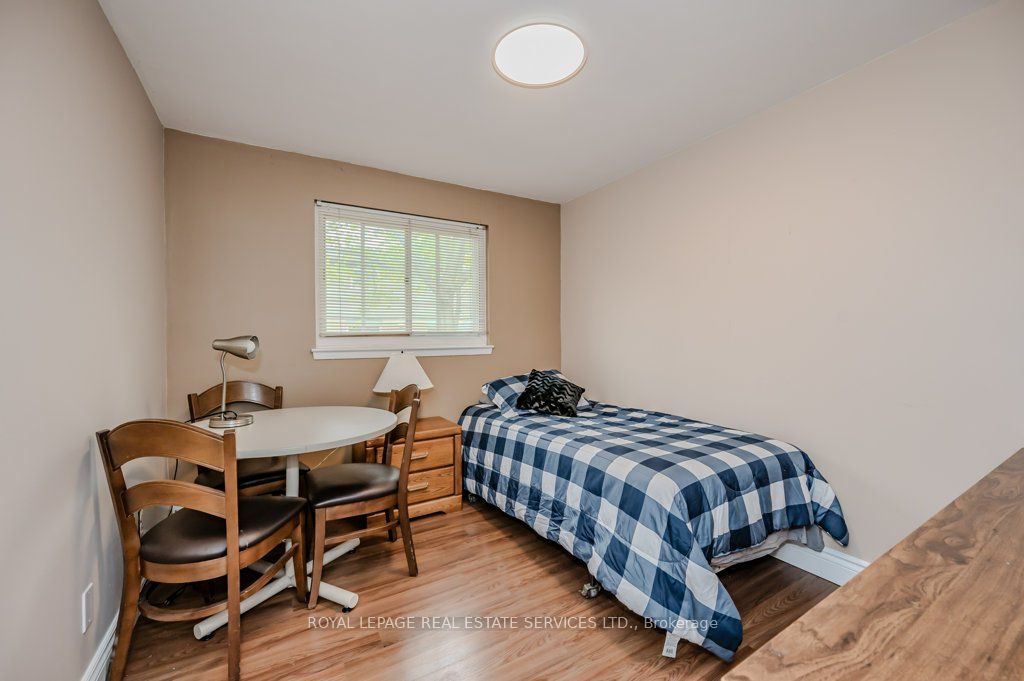 367 Yale Crescent