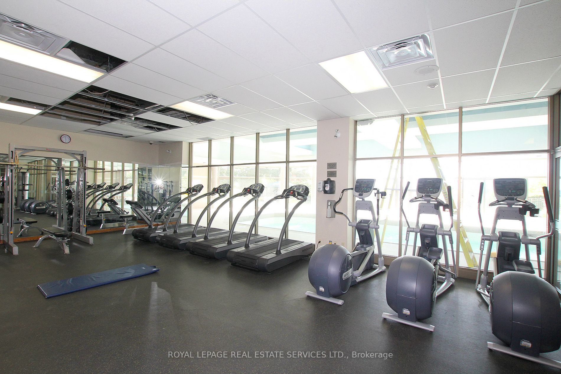 2261 Lake Shore Boulevard W #605