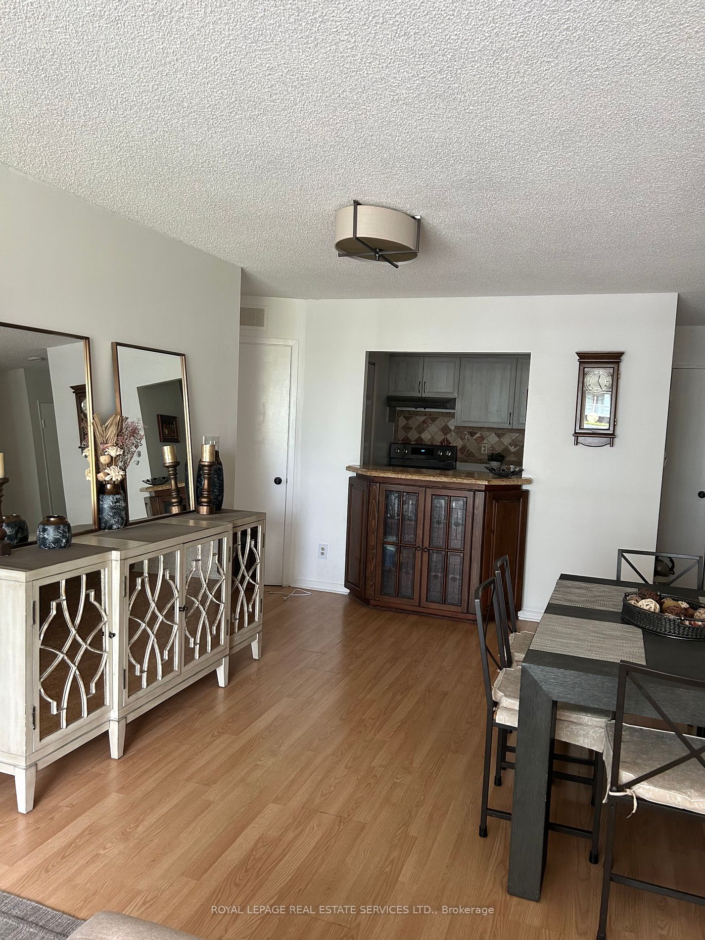 2261 Lake Shore Boulevard W #605