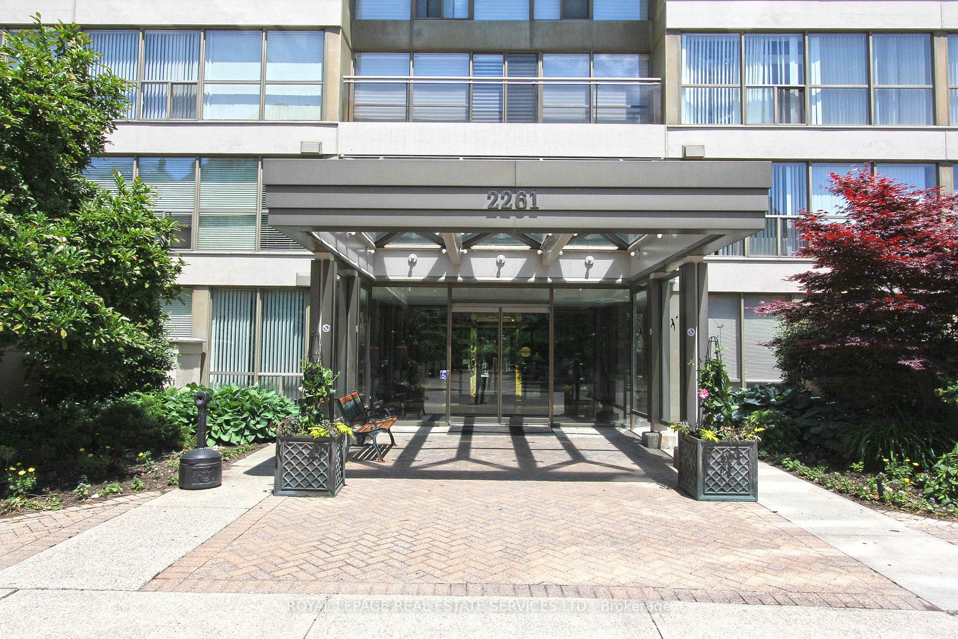 2261 Lake Shore Boulevard W #605