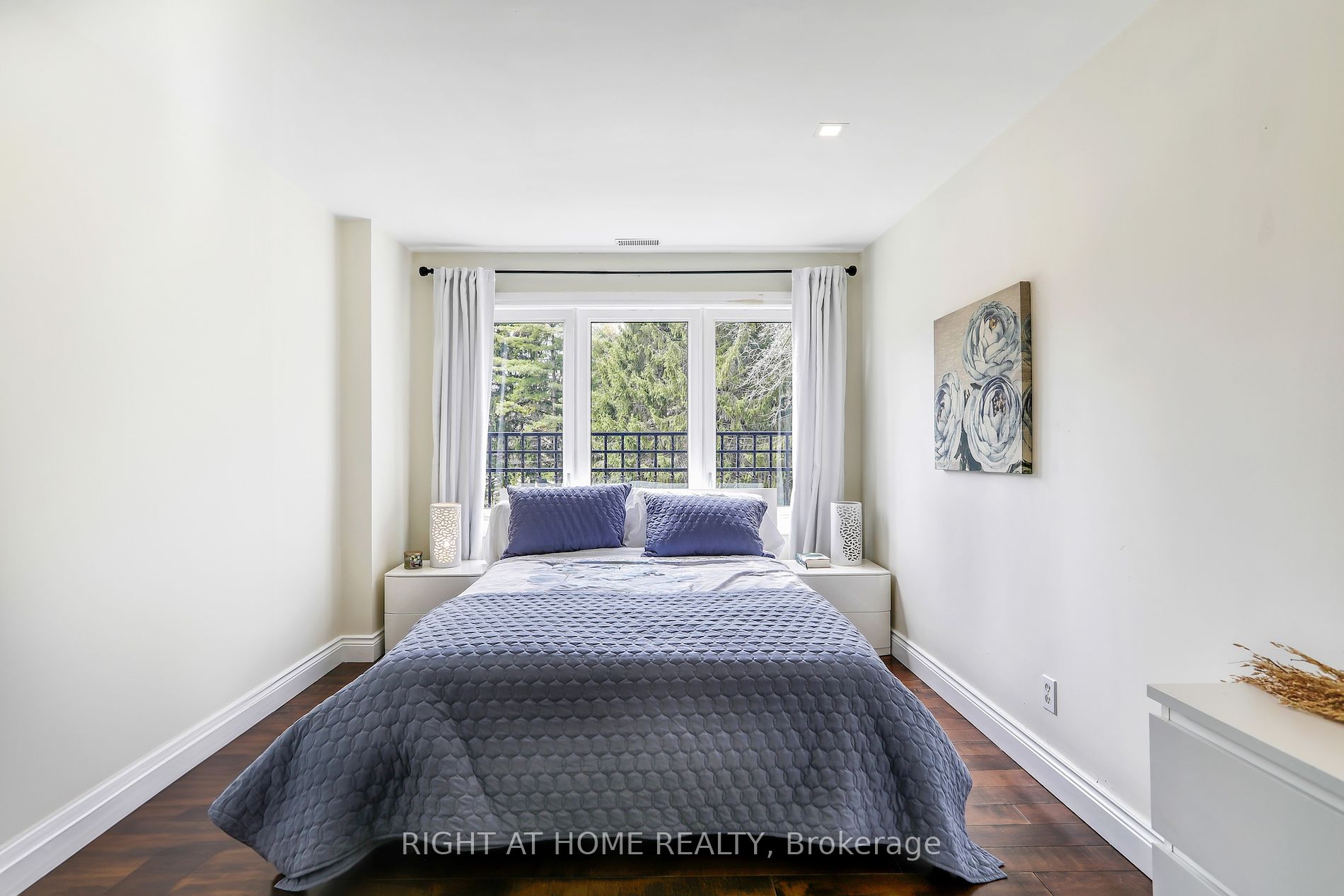 471 Country Club Crescent