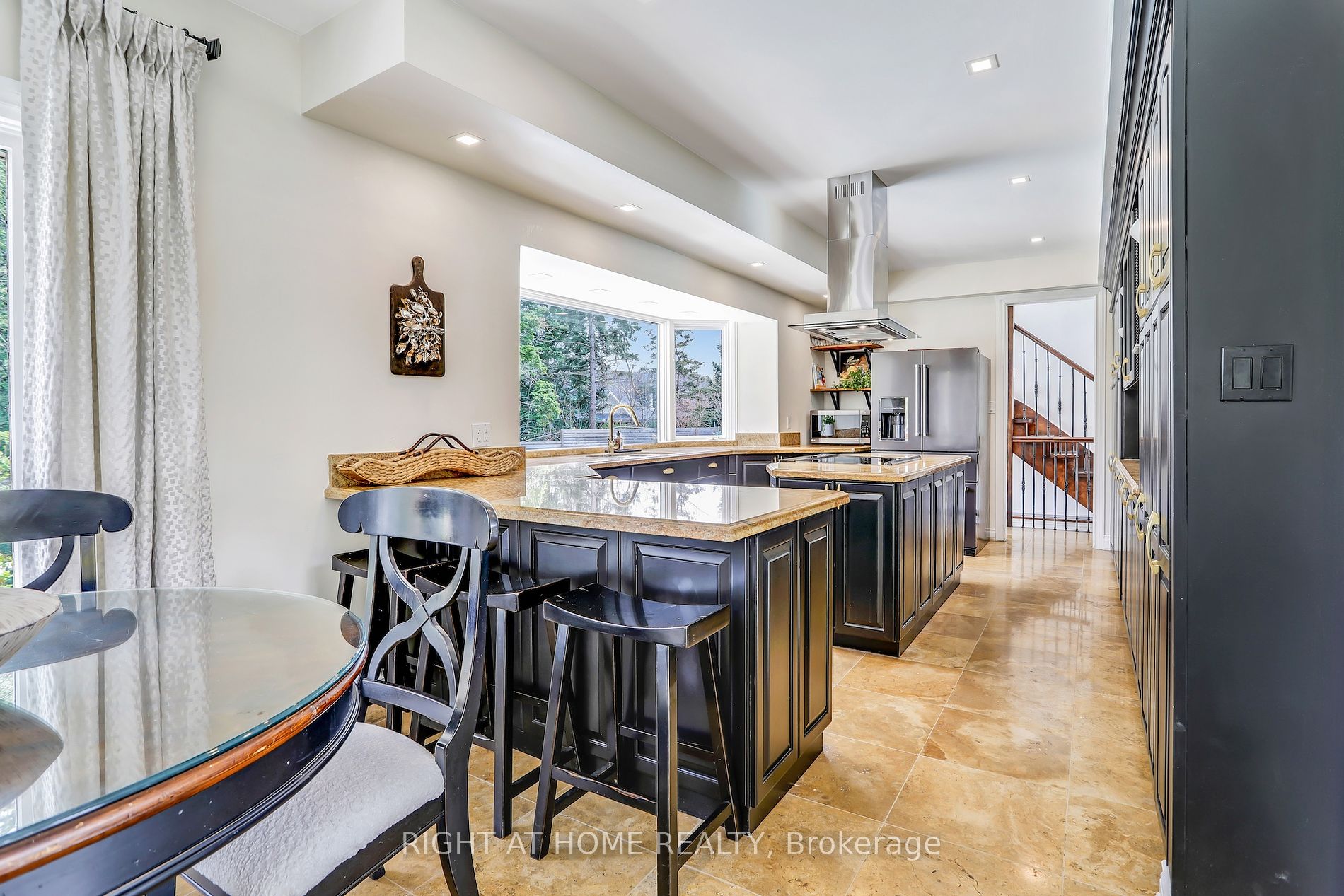 471 Country Club Crescent