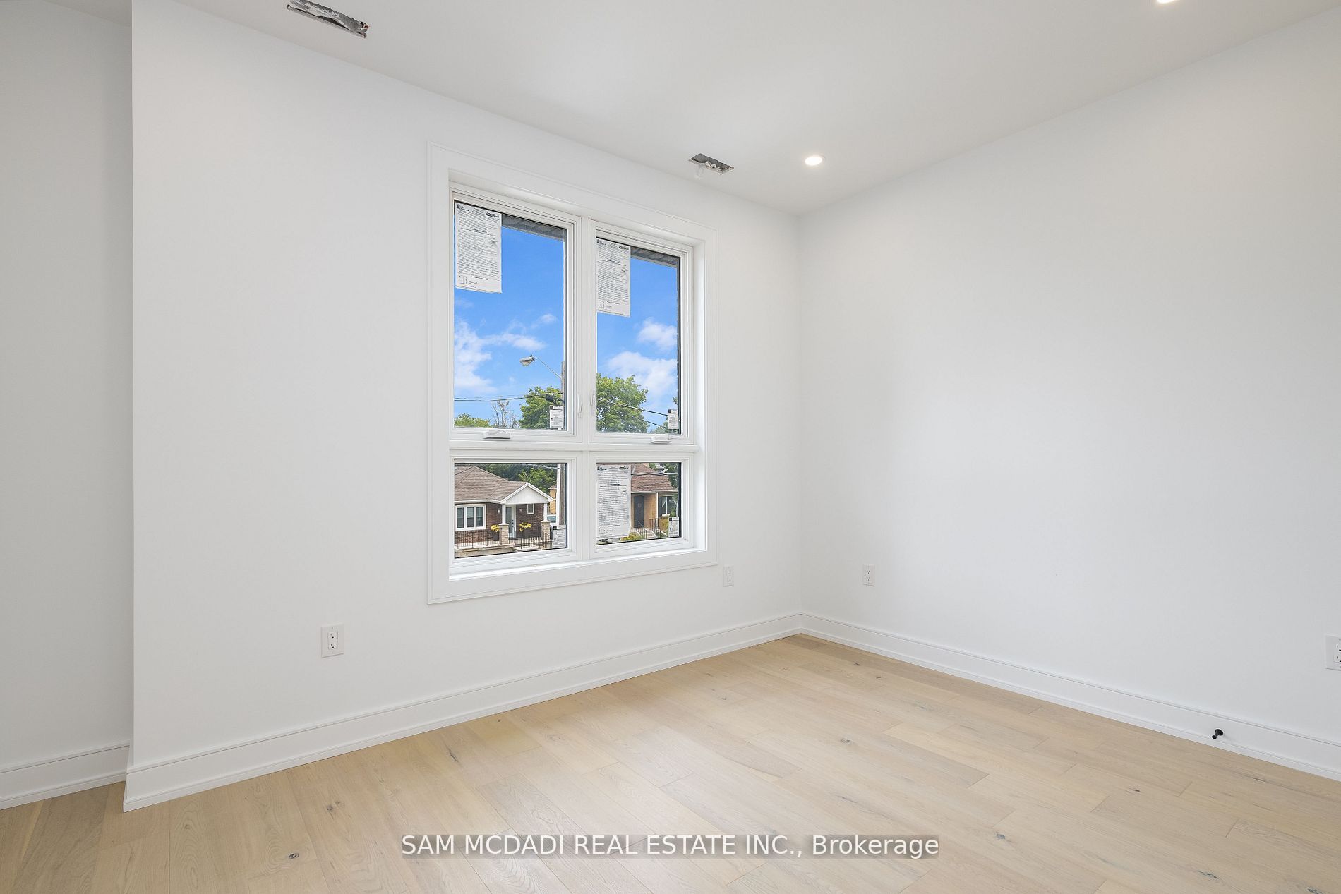 73 Elma Street