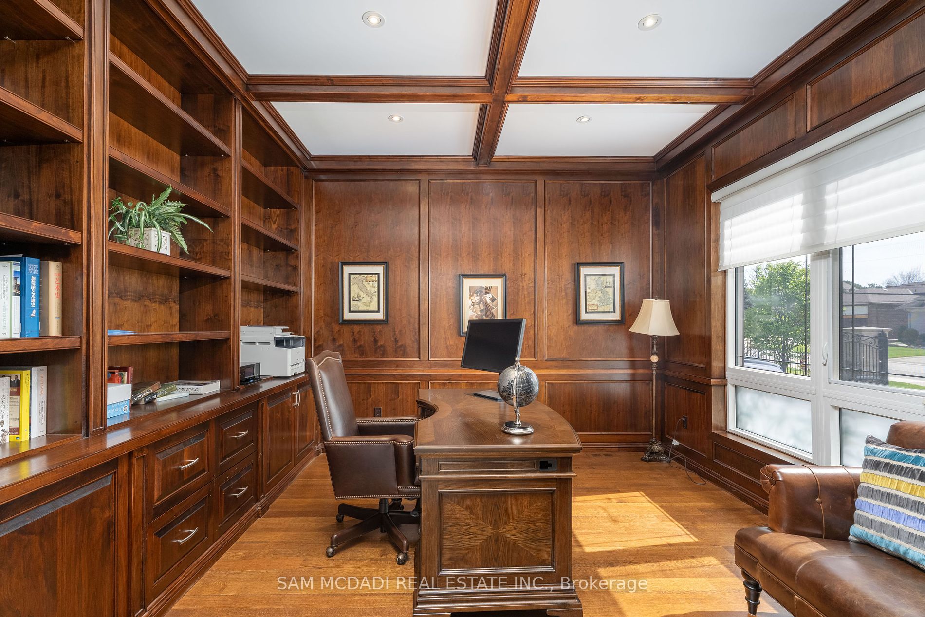 1689 Carolyn Road