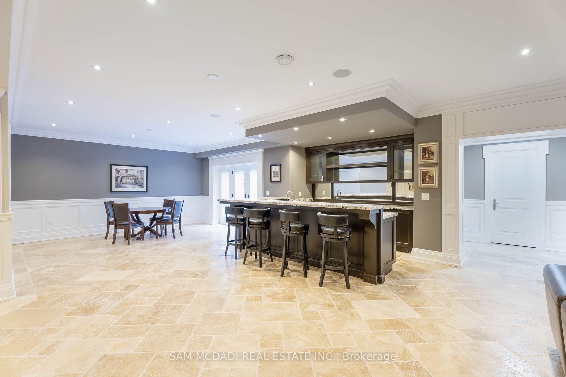 1689 Carolyn Road