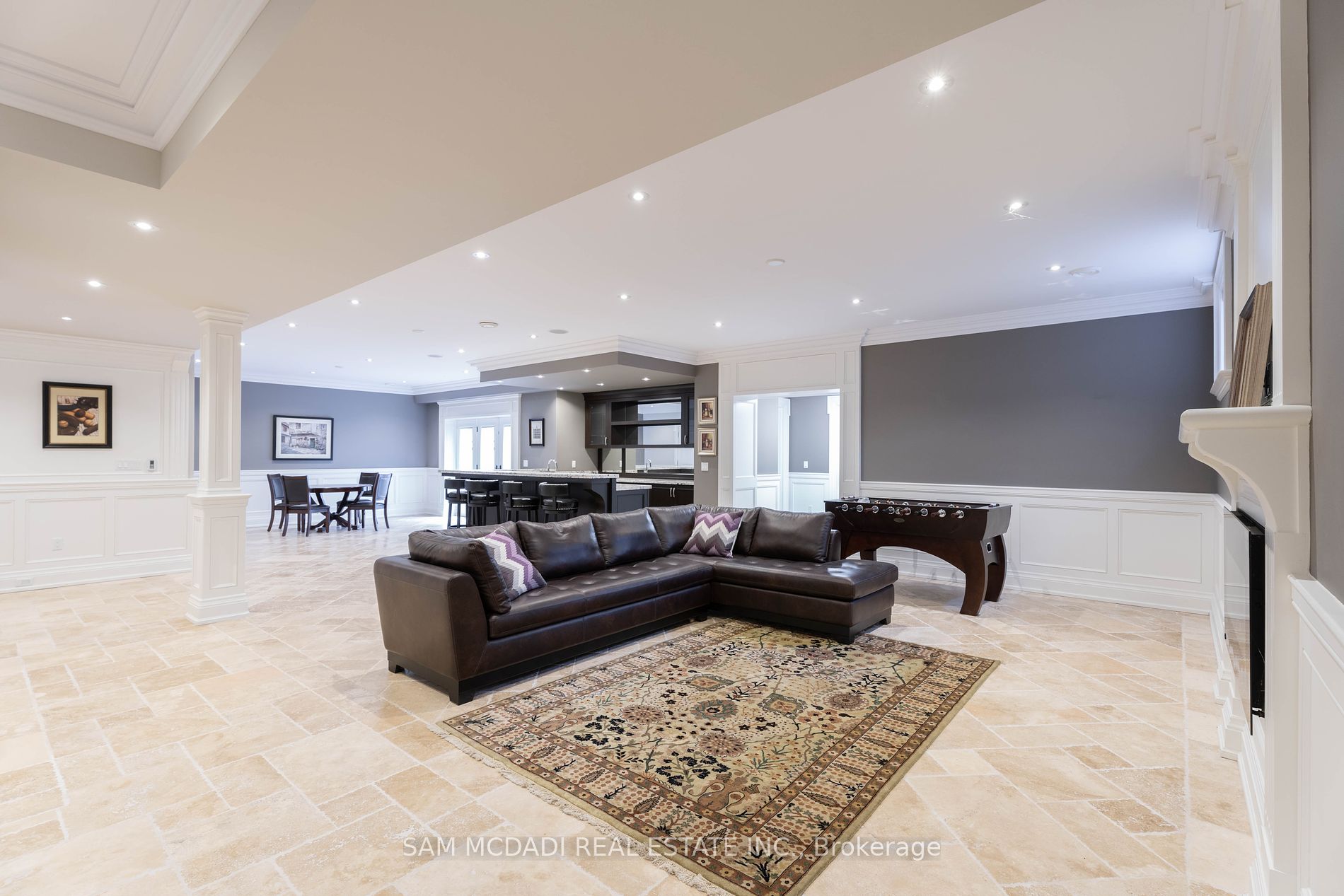 1689 Carolyn Road