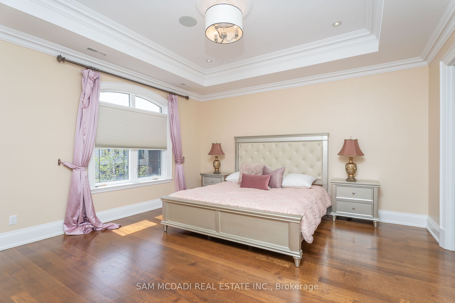 1689 Carolyn Road
