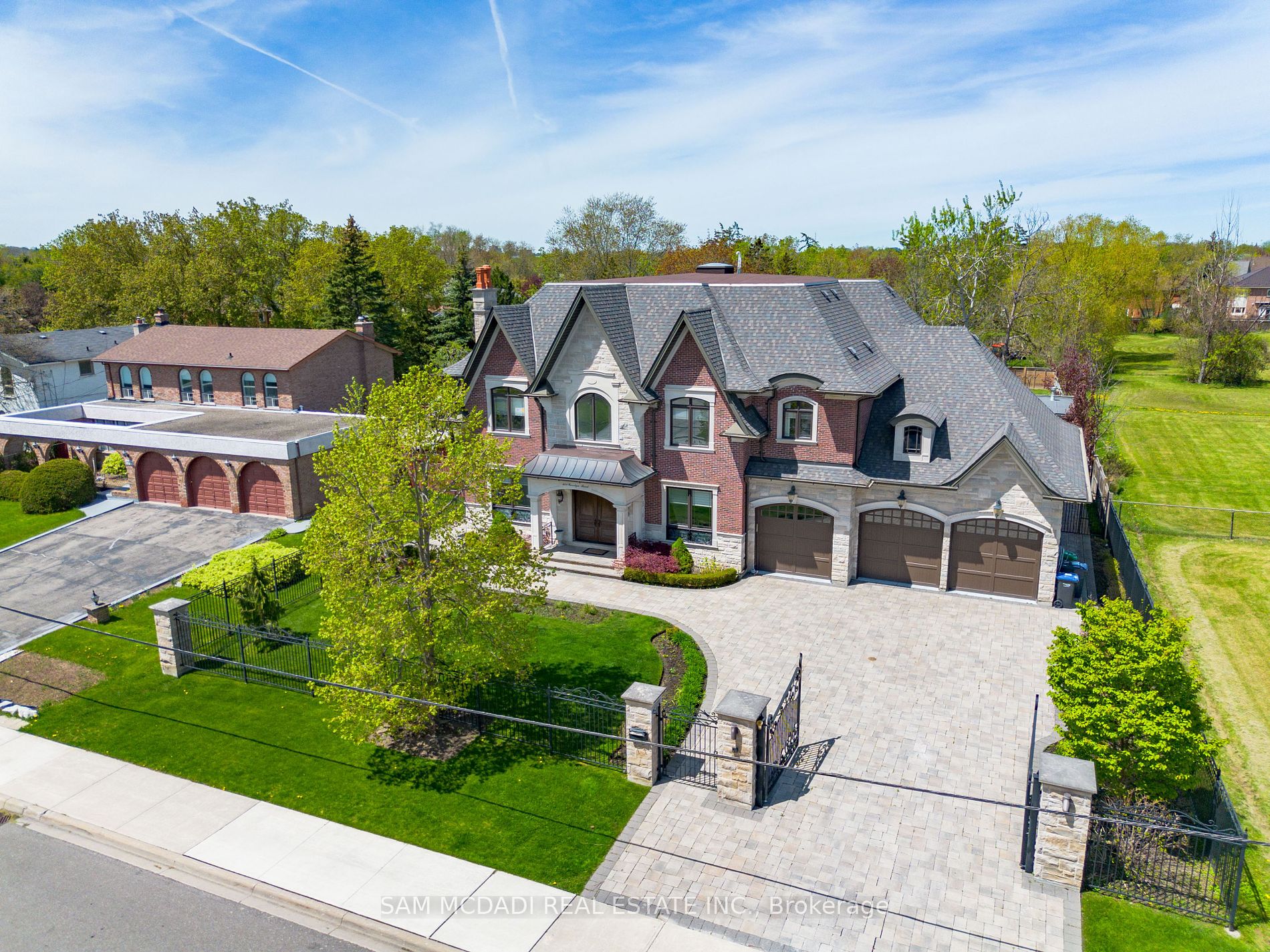 1689 Carolyn Road