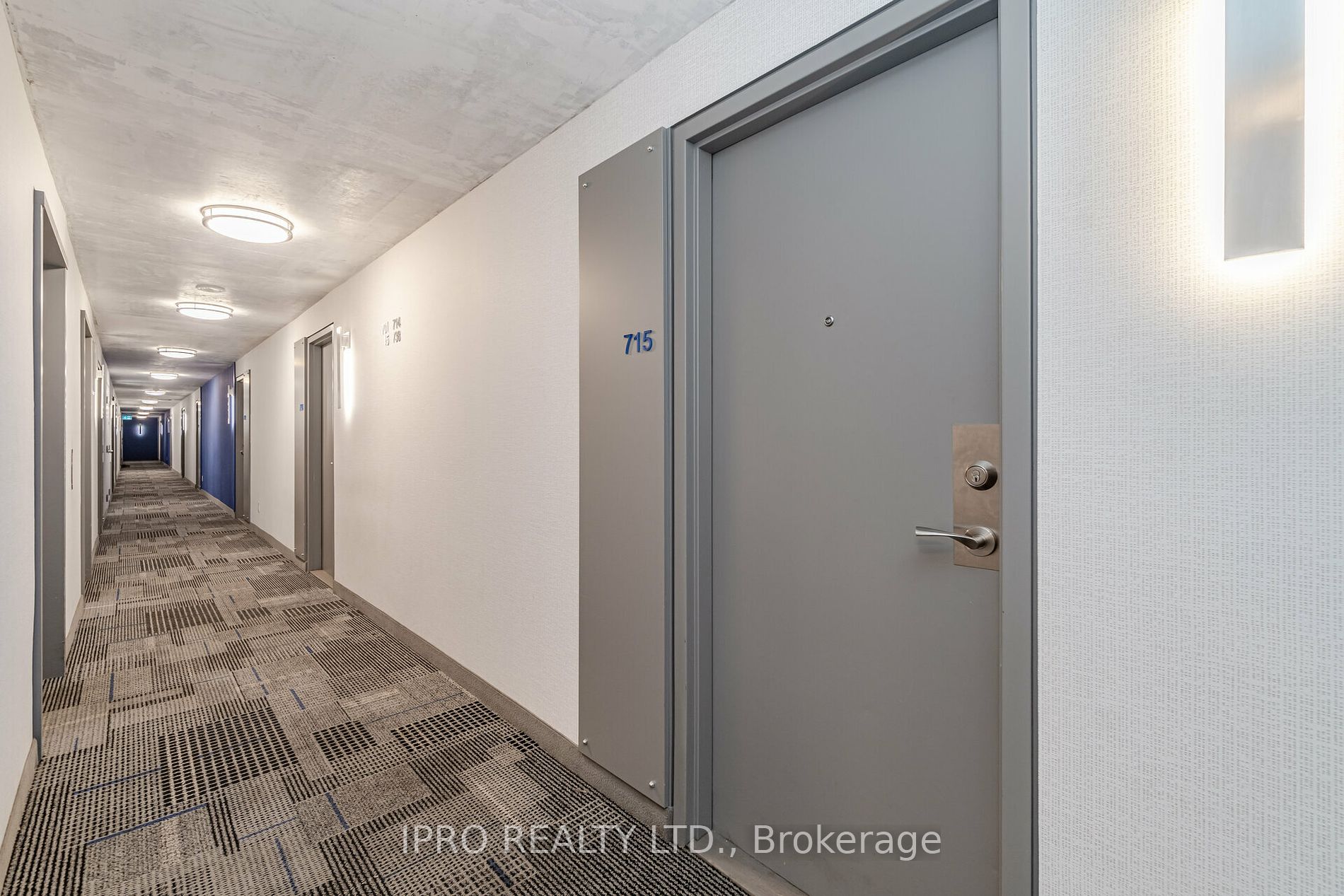 250 Manitoba St, #715