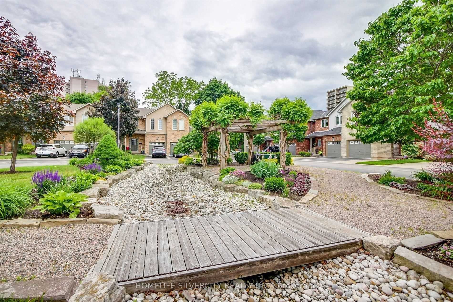963 King Rd, #16