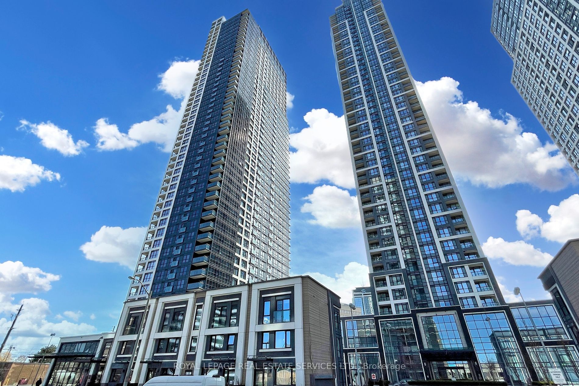 5 Mabelle Ave, #3529