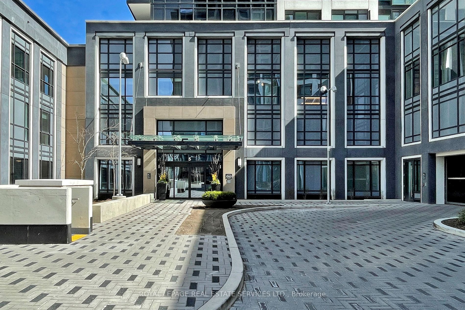 5 Mabelle Ave, #3529