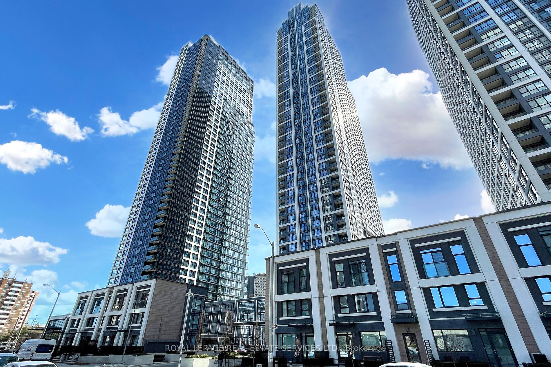 5 Mabelle Ave, #3529