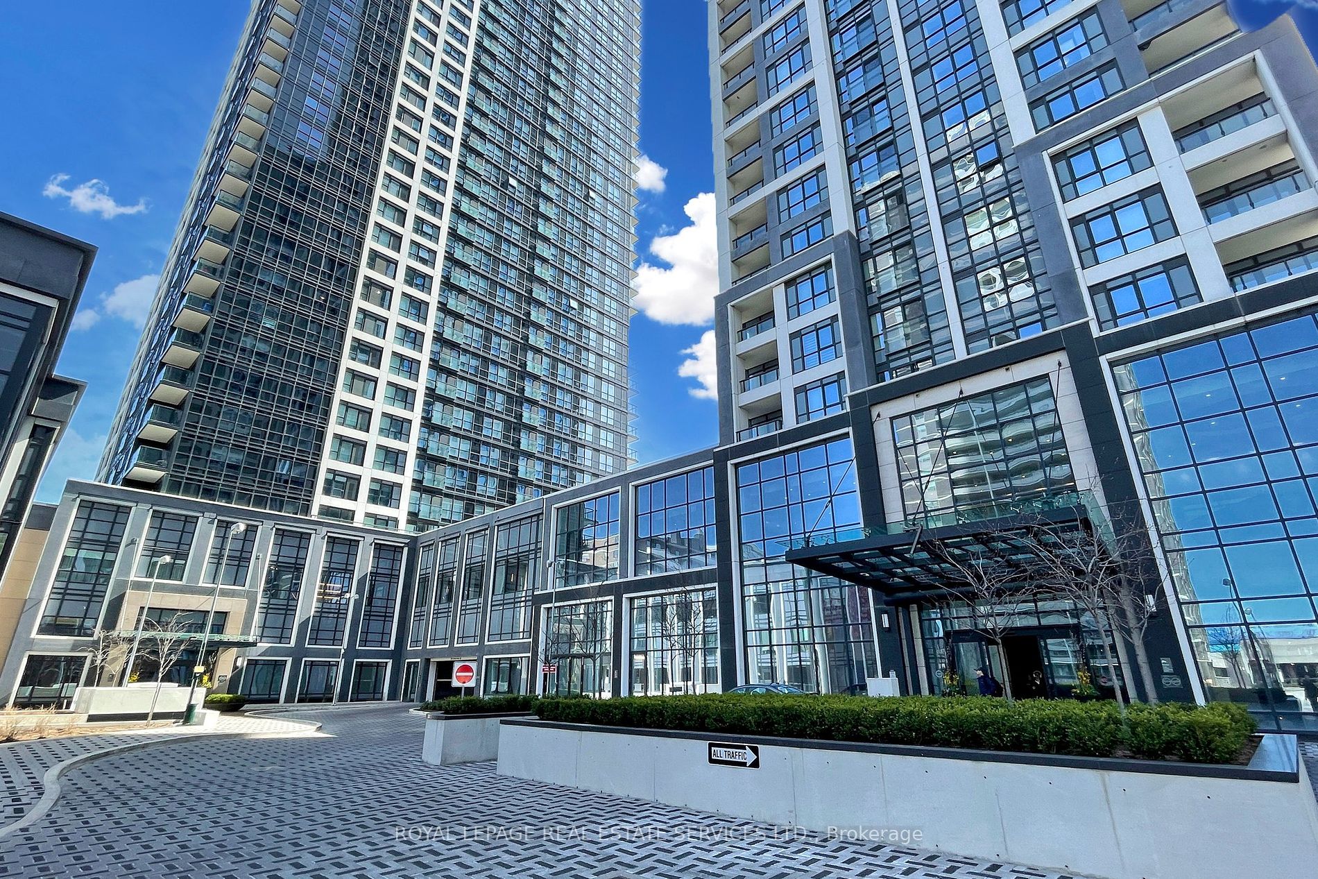 5 Mabelle Ave, #3529