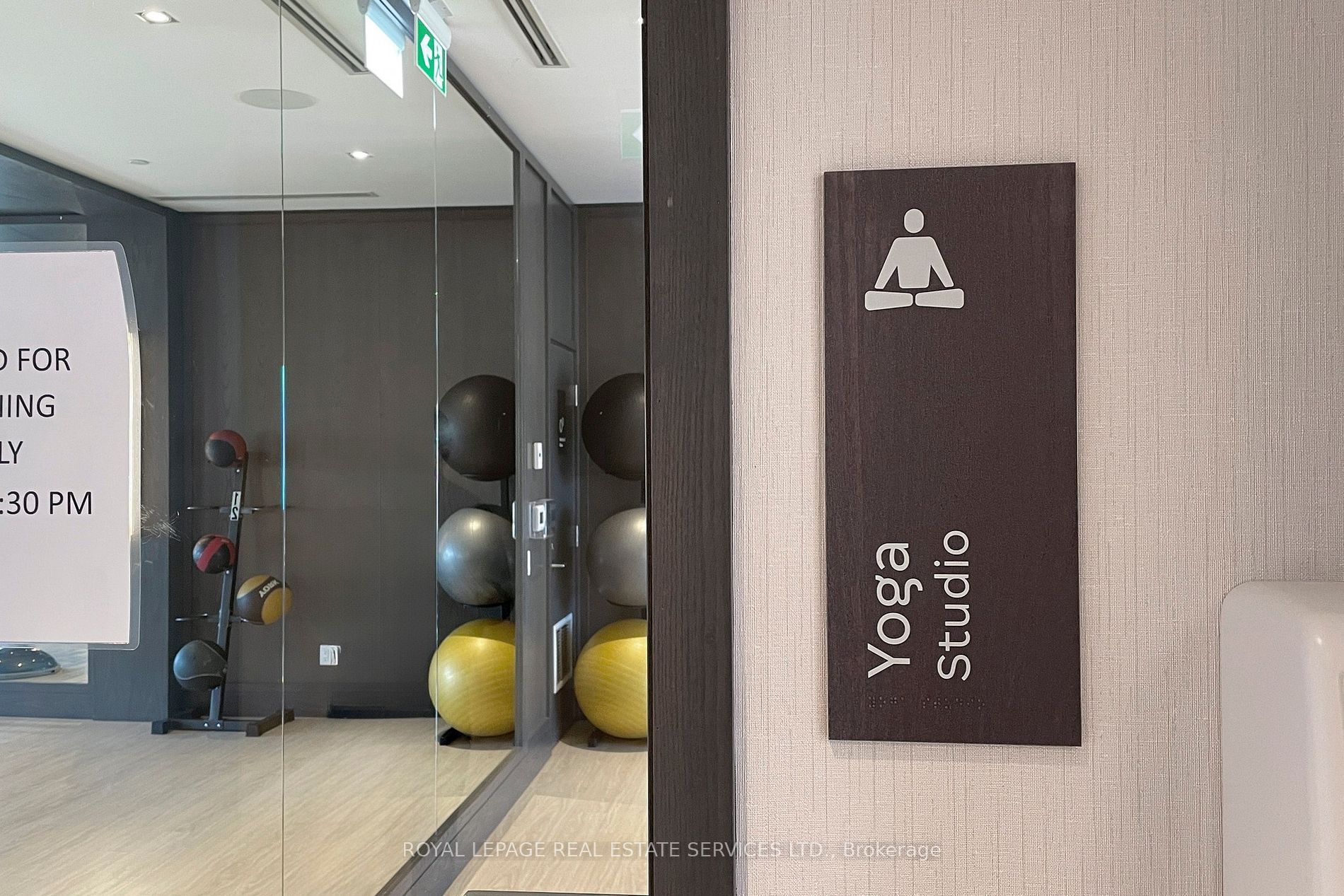 5 Mabelle Ave, #3529