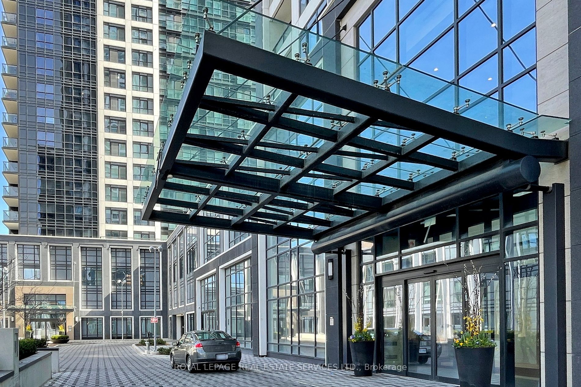 5 Mabelle Ave, #3529