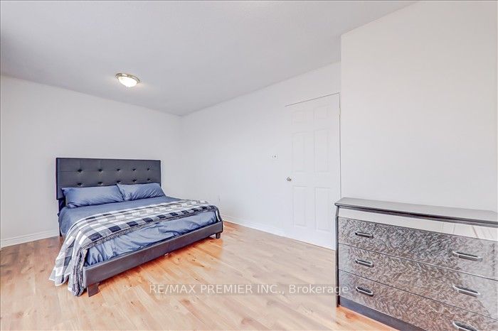 10 Eddystone Ave, #268