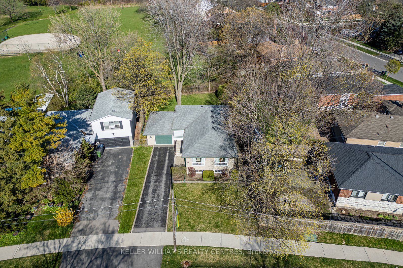 27 Crendon Dr