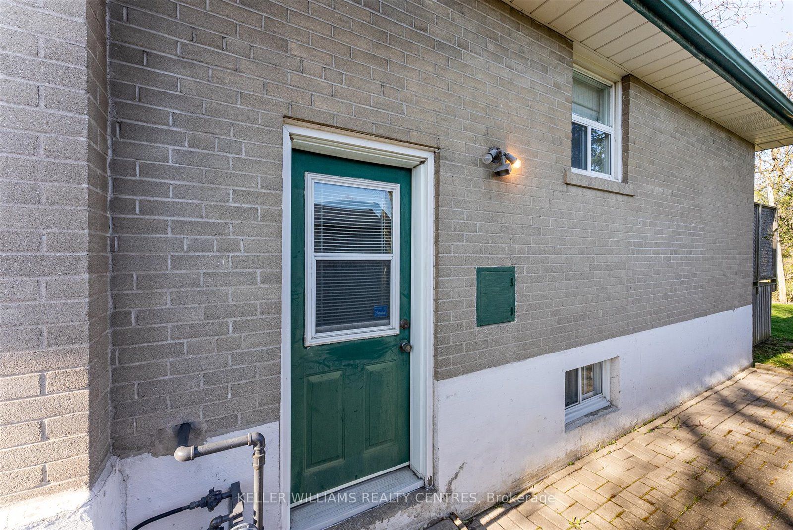 27 Crendon Dr
