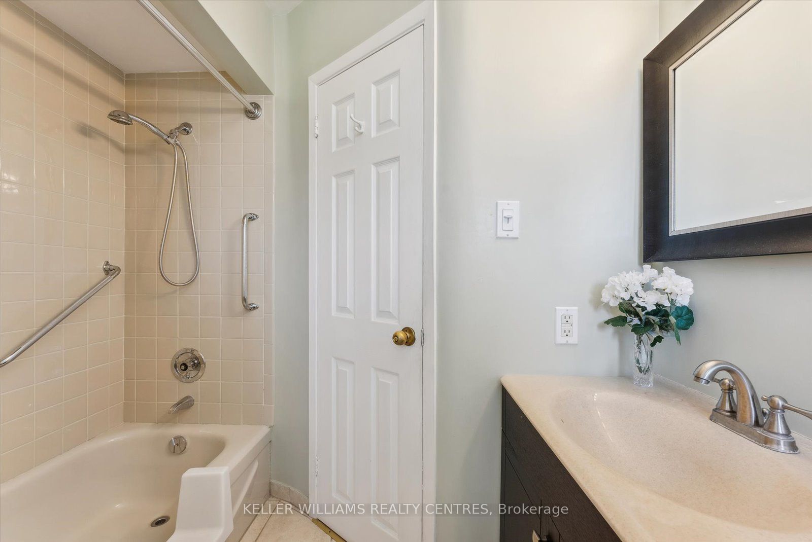 27 Crendon Dr