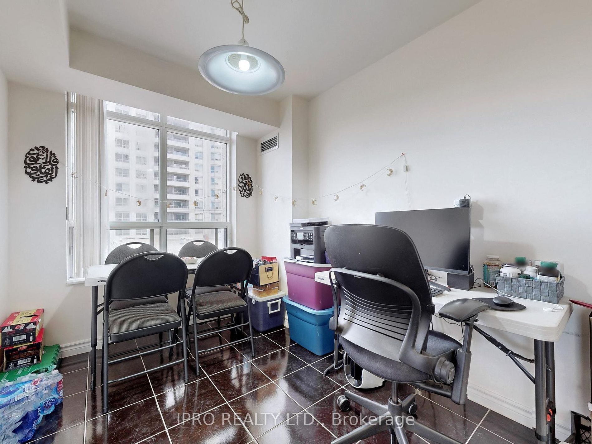 35 Kingsbridge Garden Circ, #611