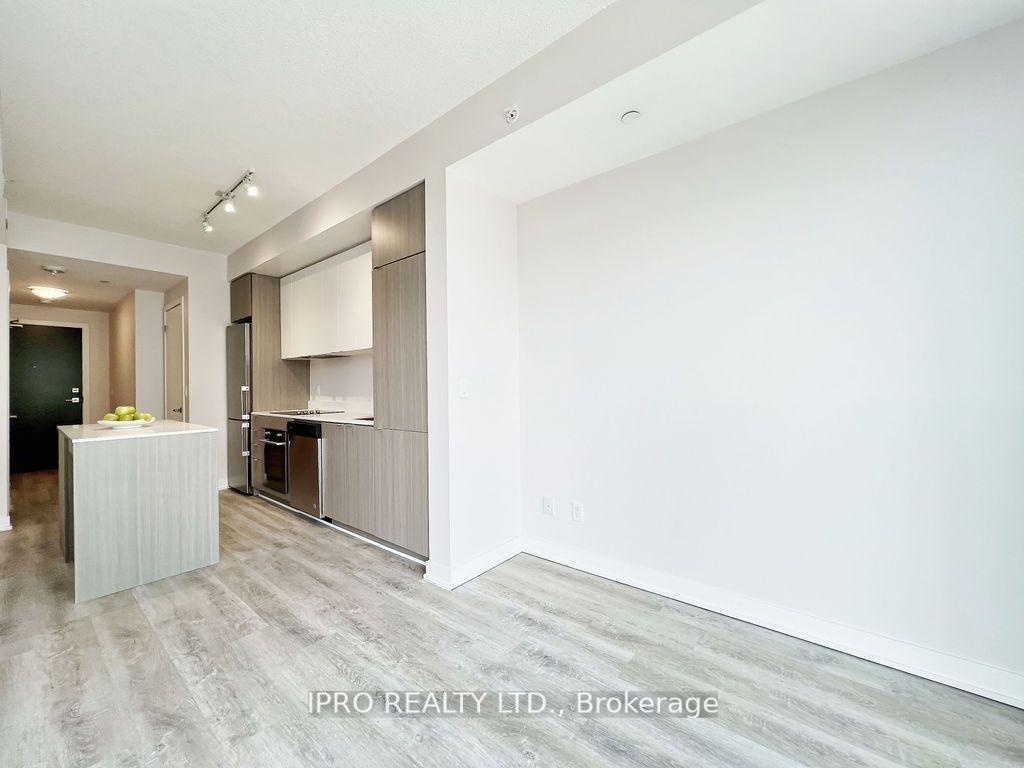 5220 Dundas St, #D-313