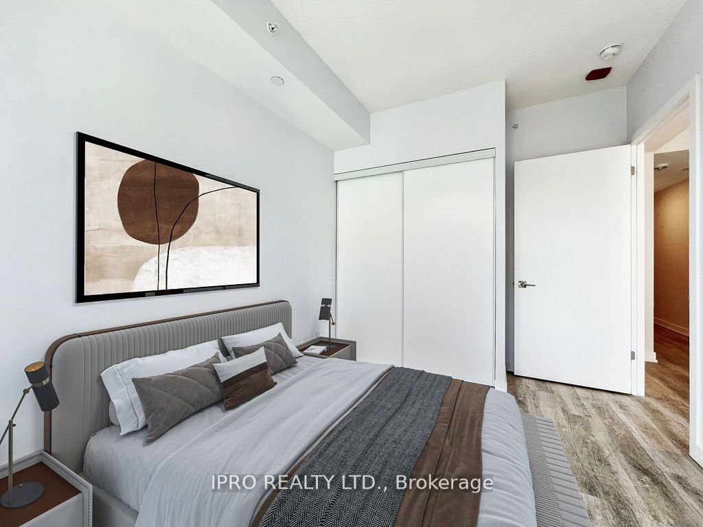 5220 Dundas St, #D-313