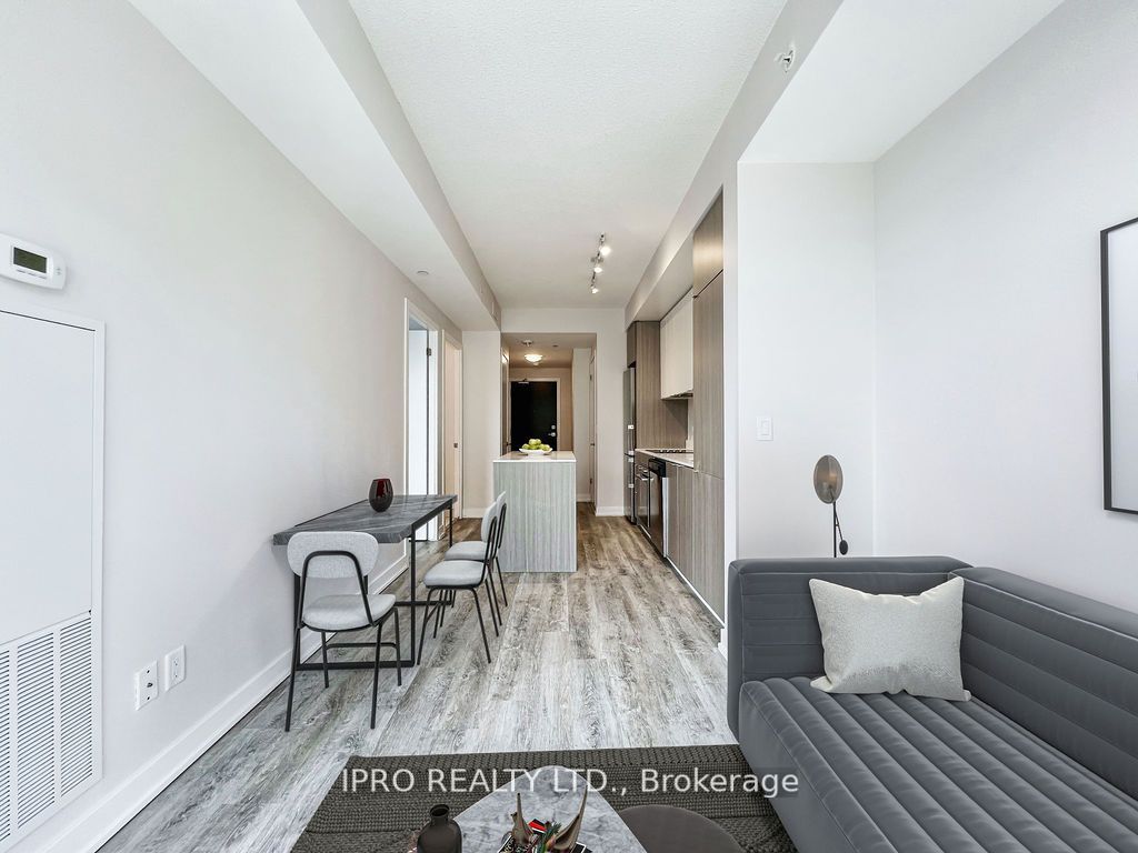 5220 Dundas St, #D-313