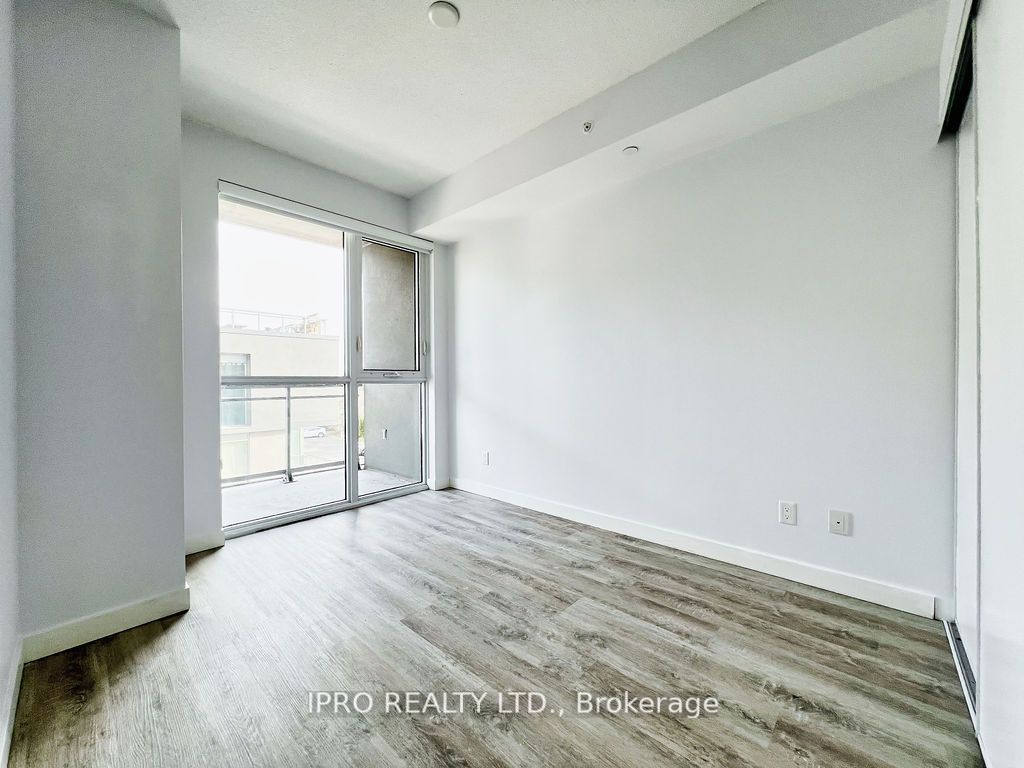 5220 Dundas St, #D-313