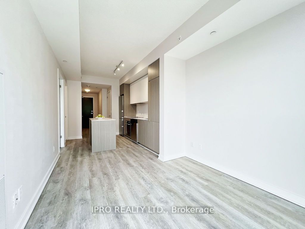5220 Dundas St, #D-313