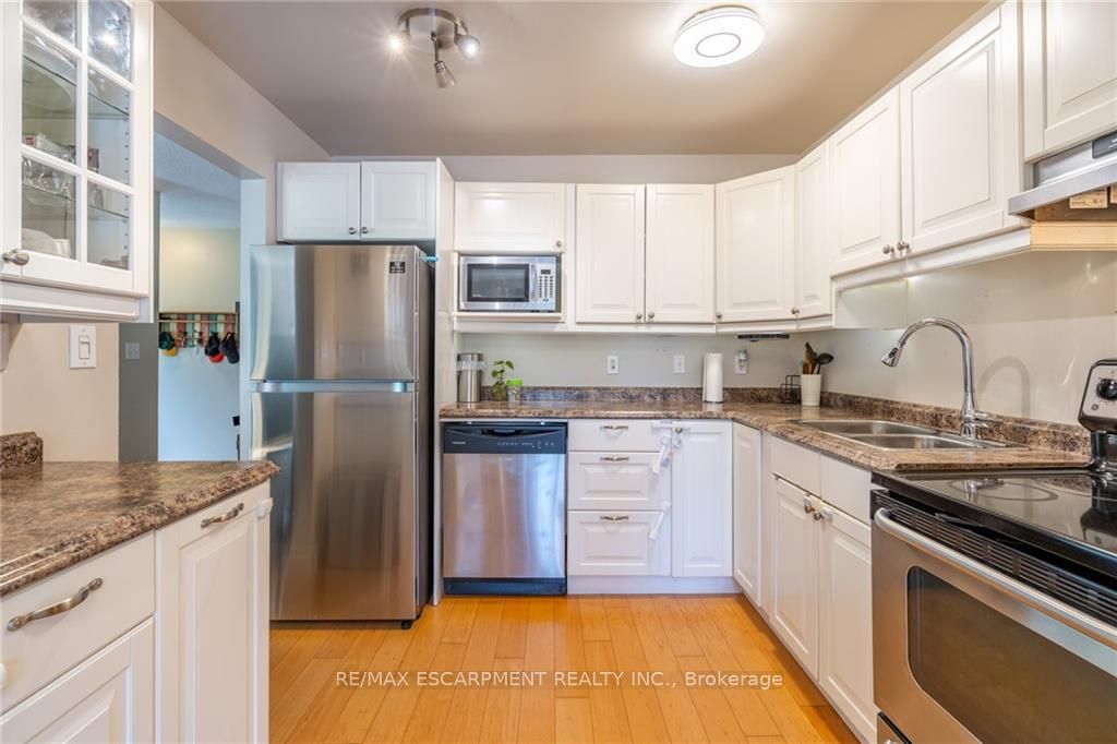 657 Francis Road, #3