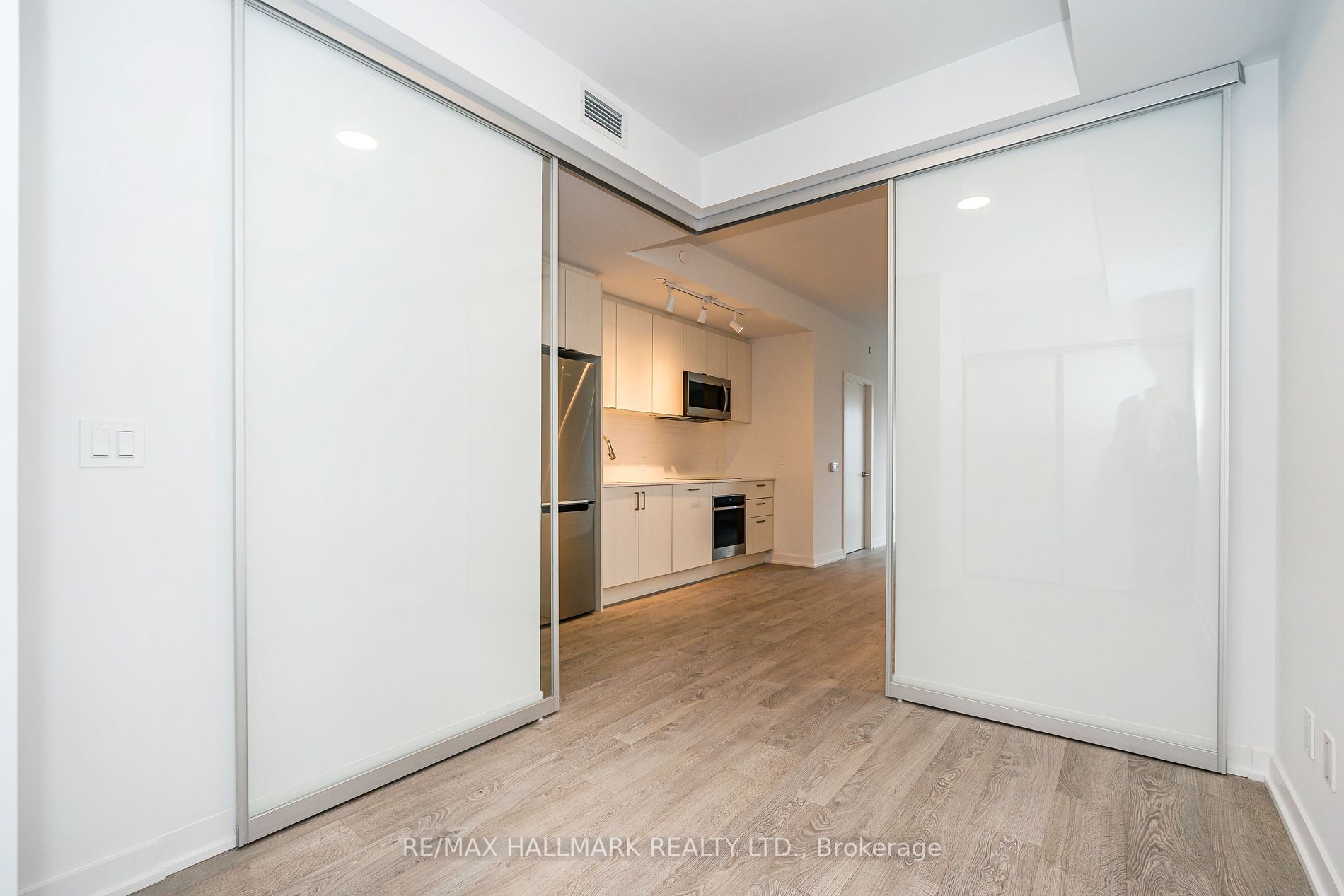 1928 Lake Shore Blvd W, #1806