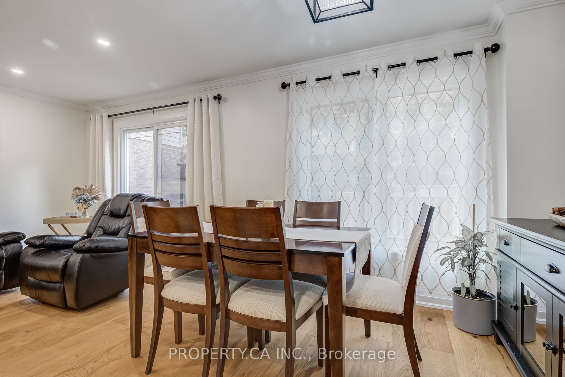 1232 Guelph Line, #12