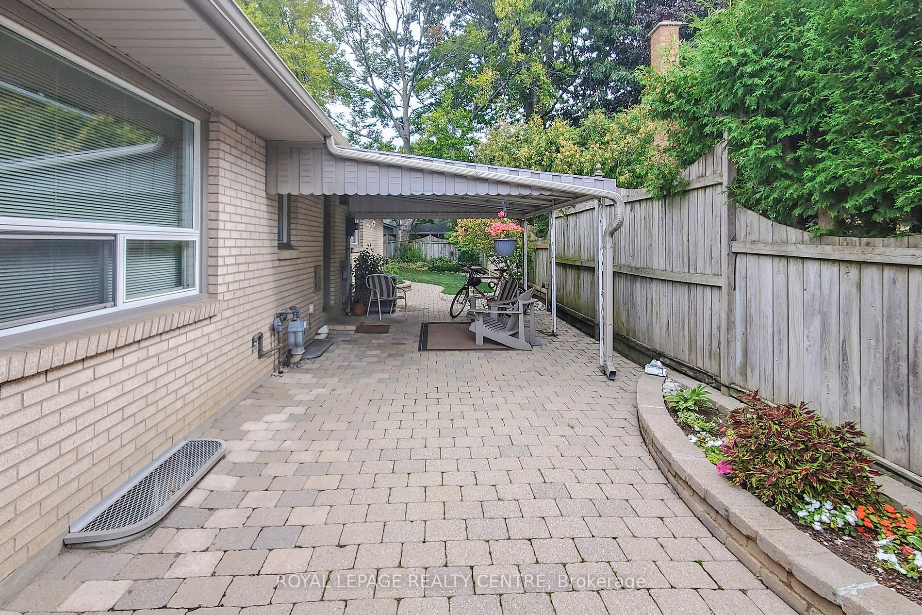 3376 GRASSFIRE Crescent