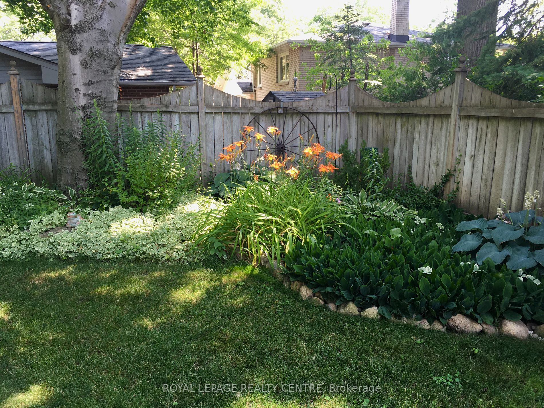 3376 GRASSFIRE Crescent