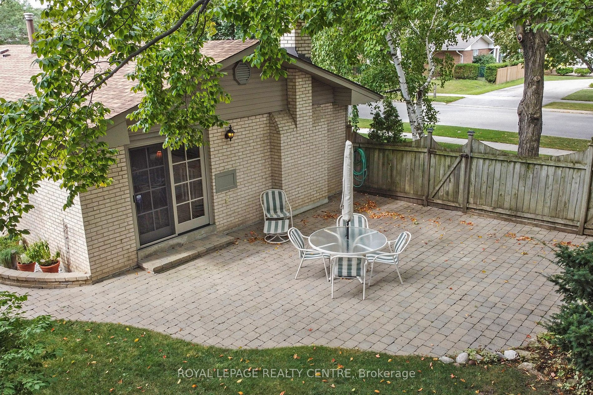 3376 GRASSFIRE Crescent