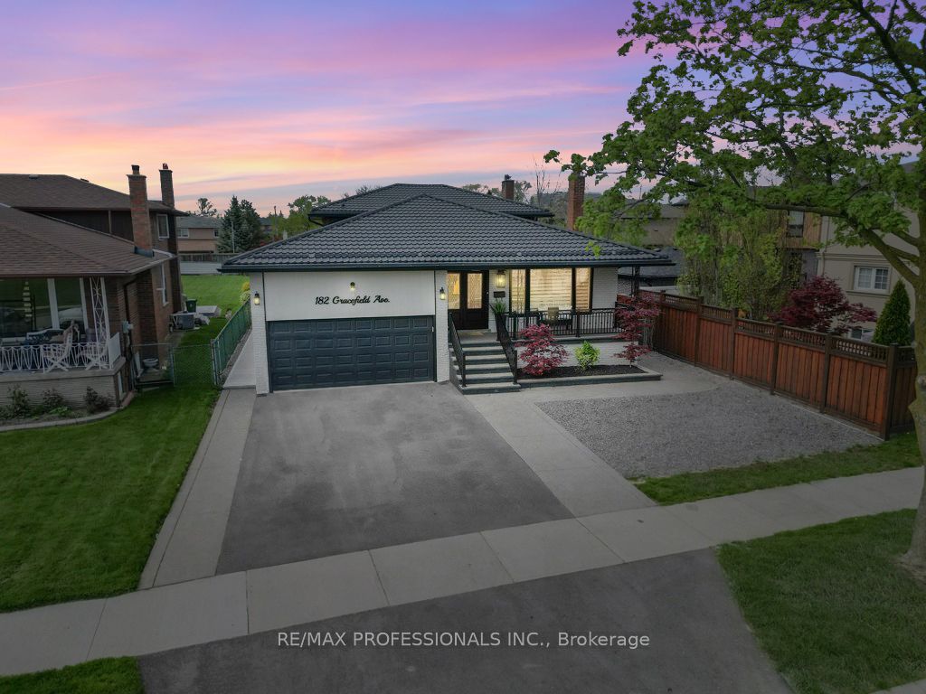 182 Gracefield Avenue