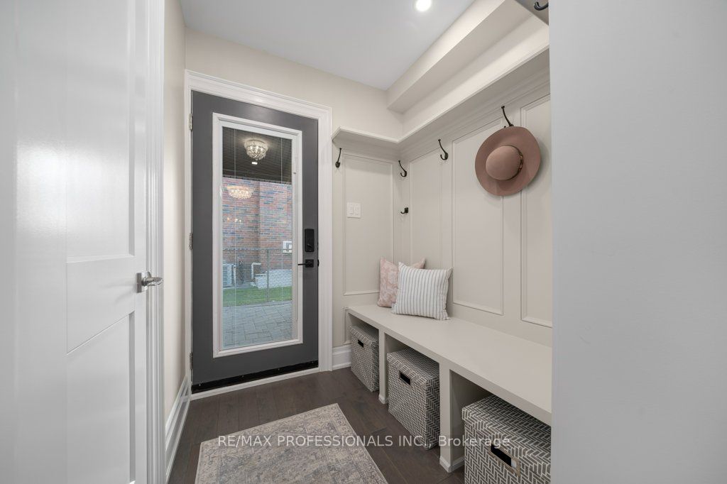 182 Gracefield Avenue
