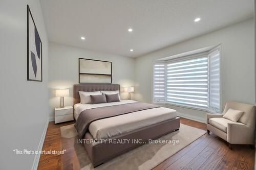 3 Rambling Oak Dr