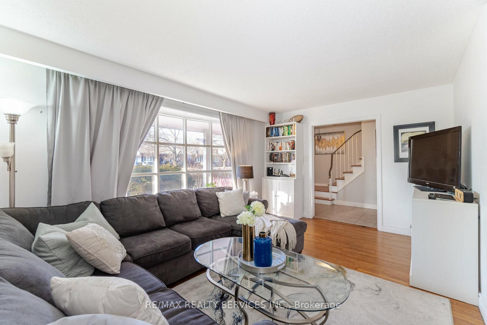 62 Ambleside Drive