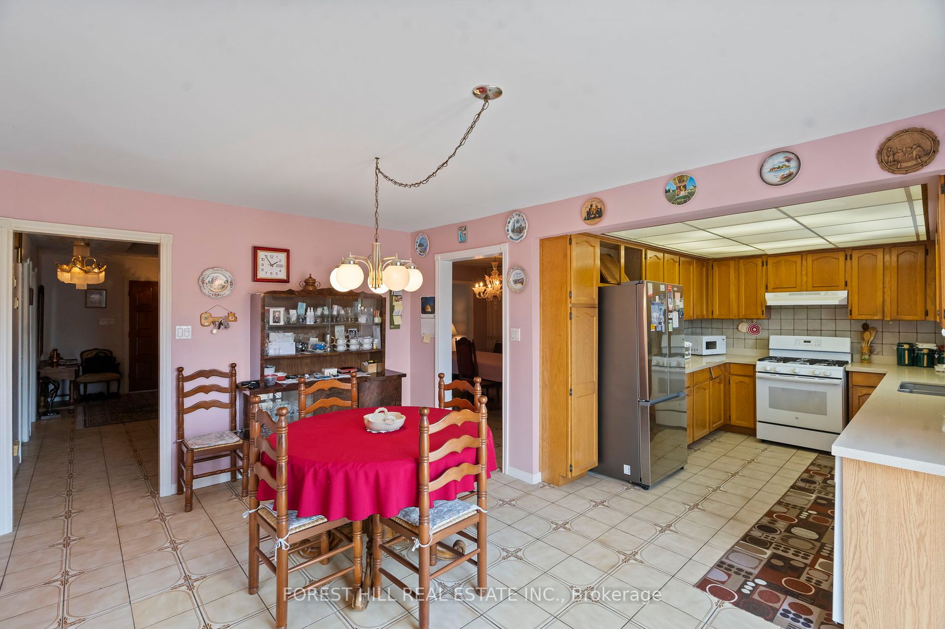 28 Walker Rd E