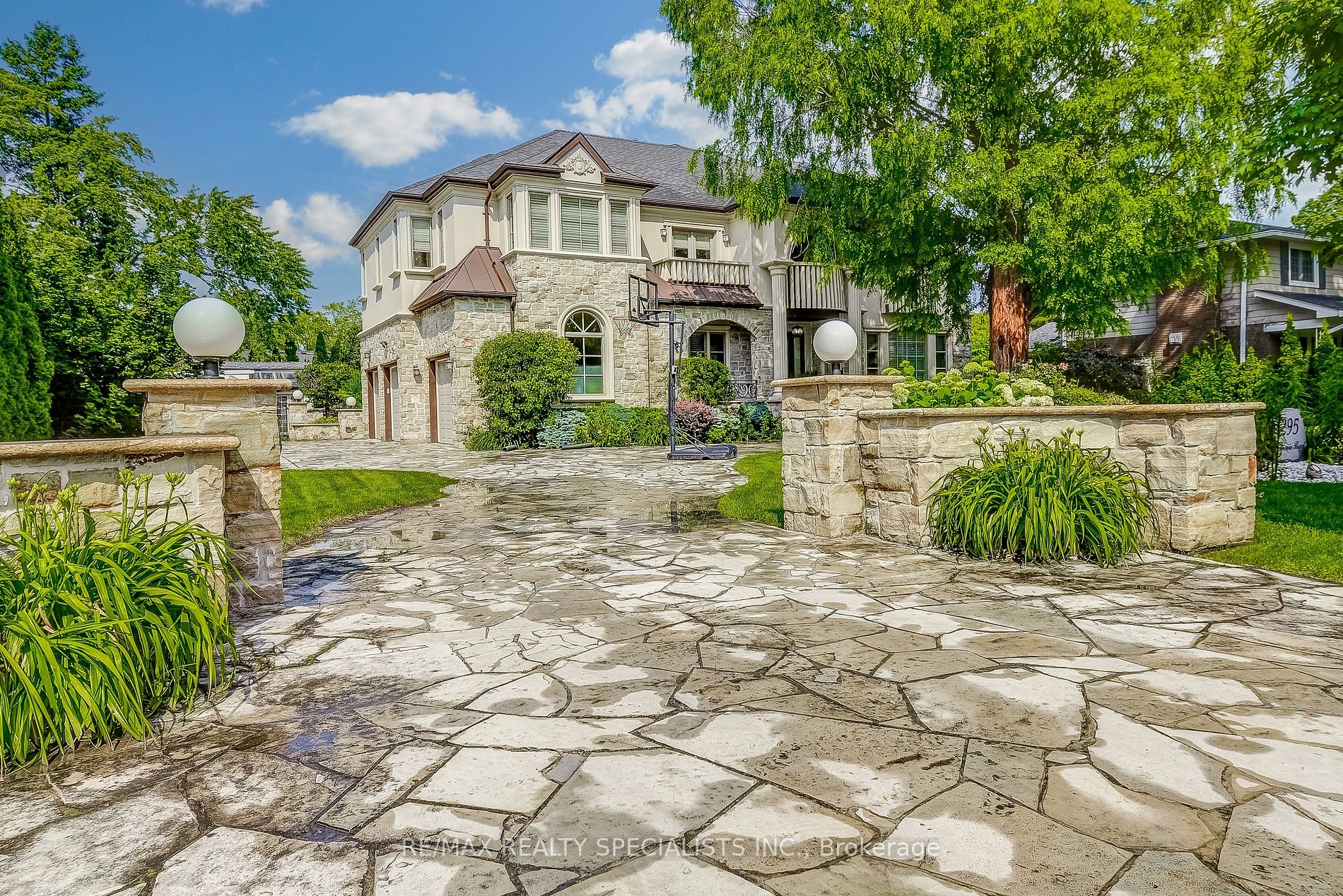 295 Belvenia Rd
