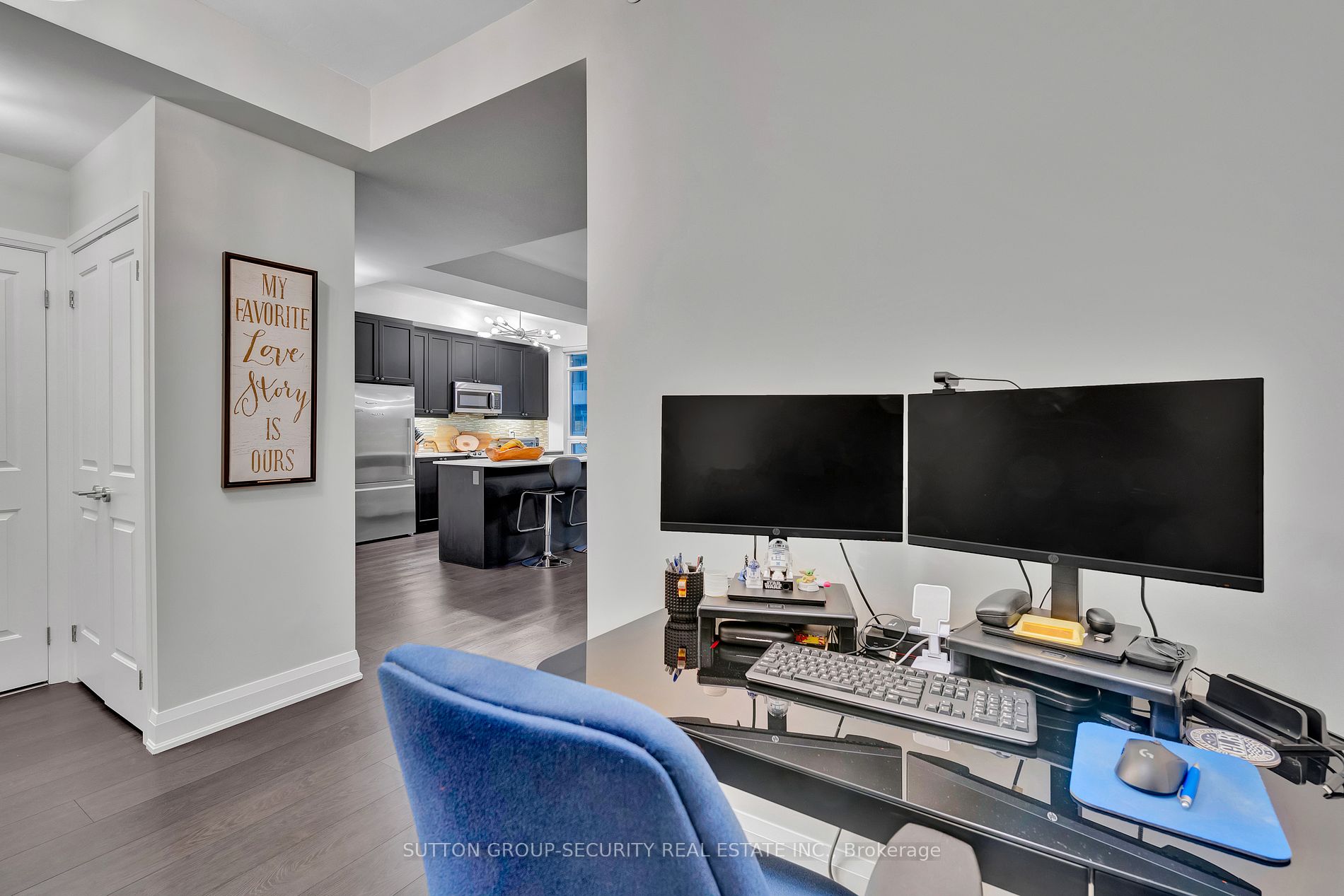 35 Fontenay Court #602
