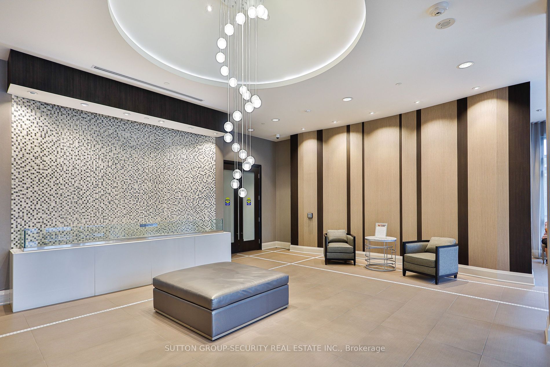 35 Fontenay Court #602