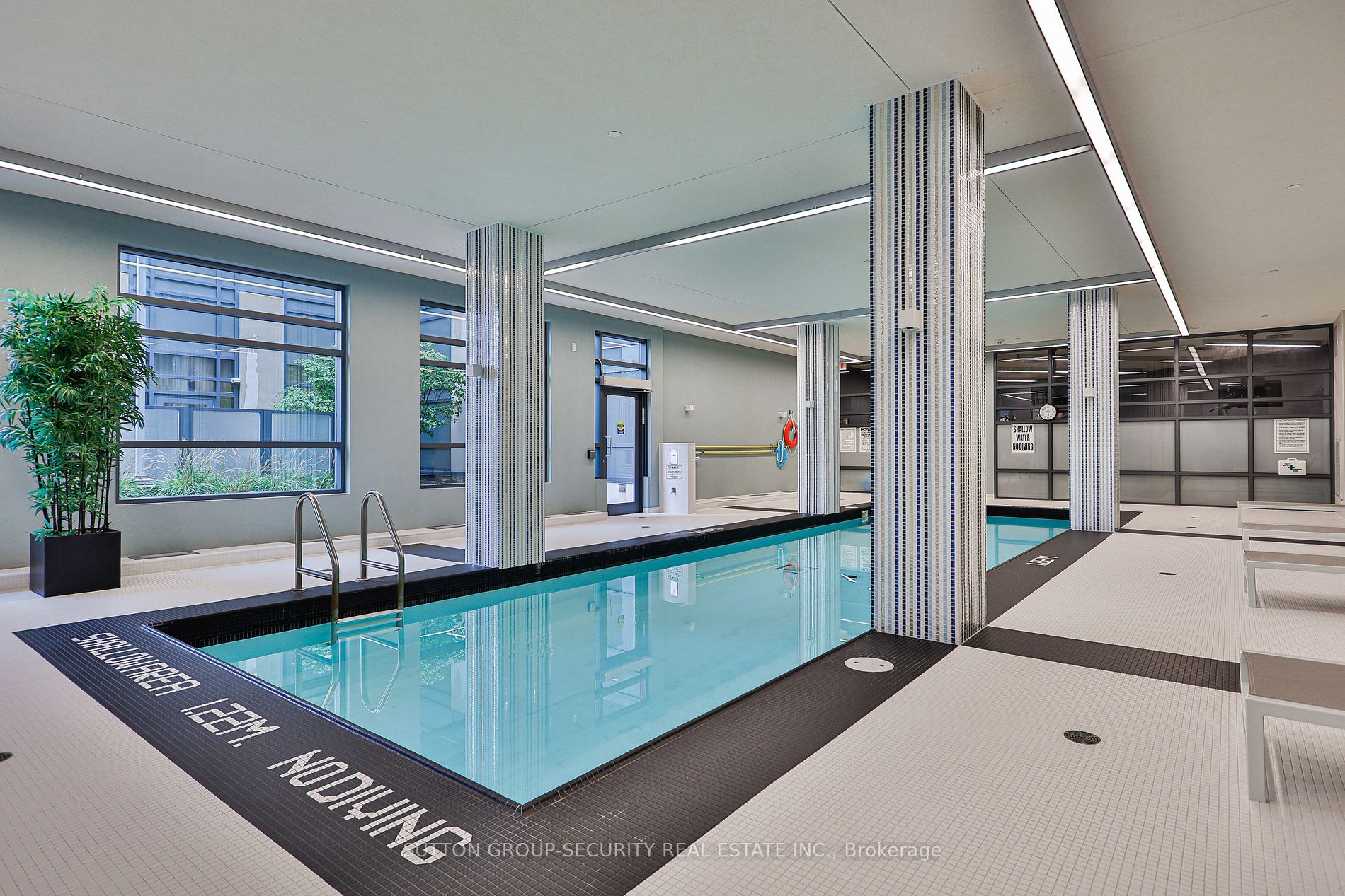 35 Fontenay Court #602