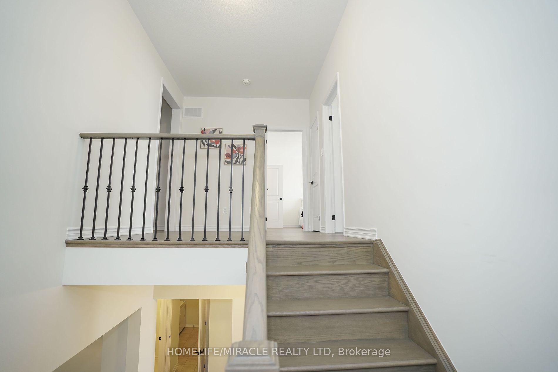 20 Tweedhill Ave
