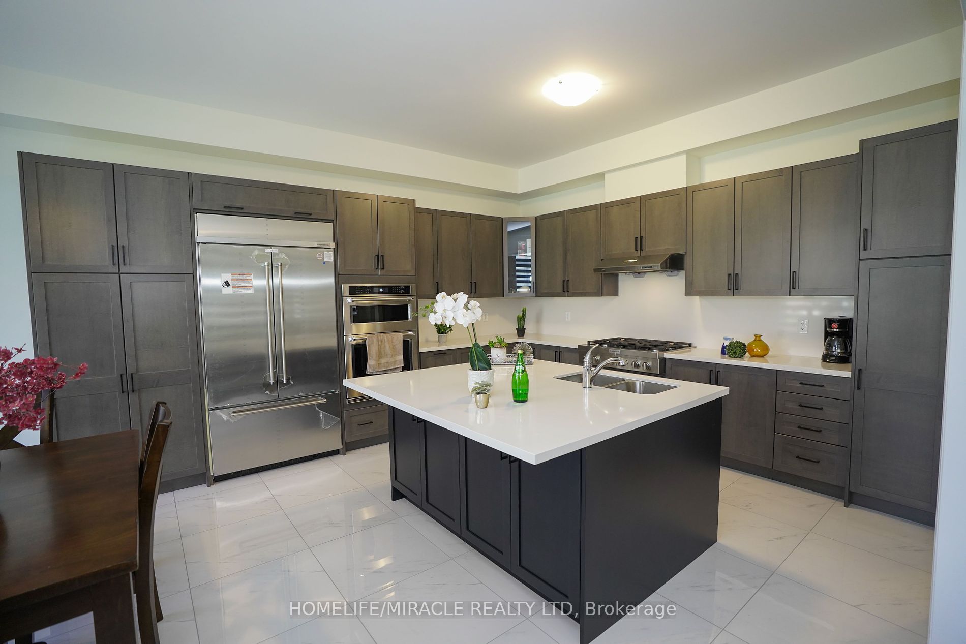20 Tweedhill Ave