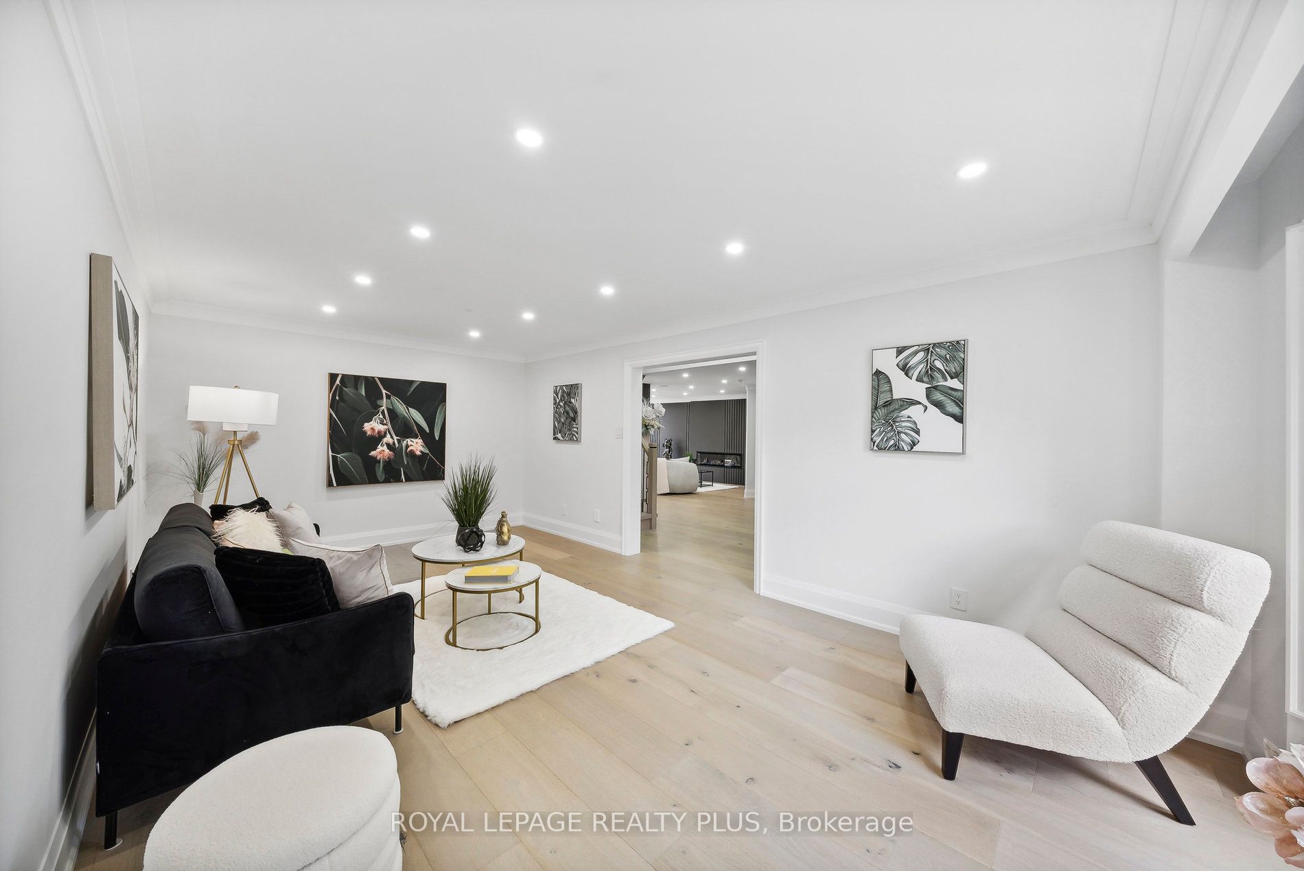 4344 Dallas Court