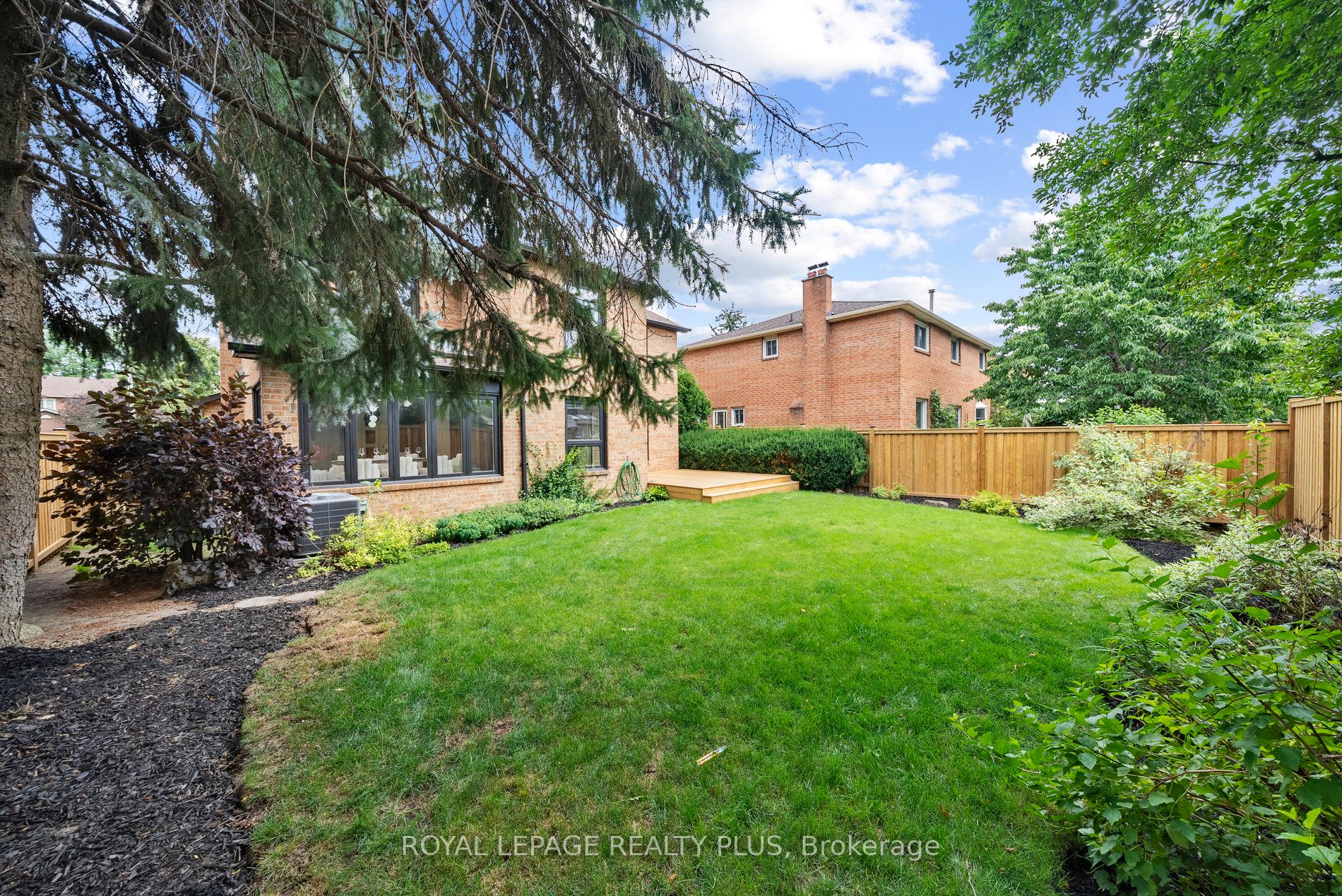 4344 Dallas Court