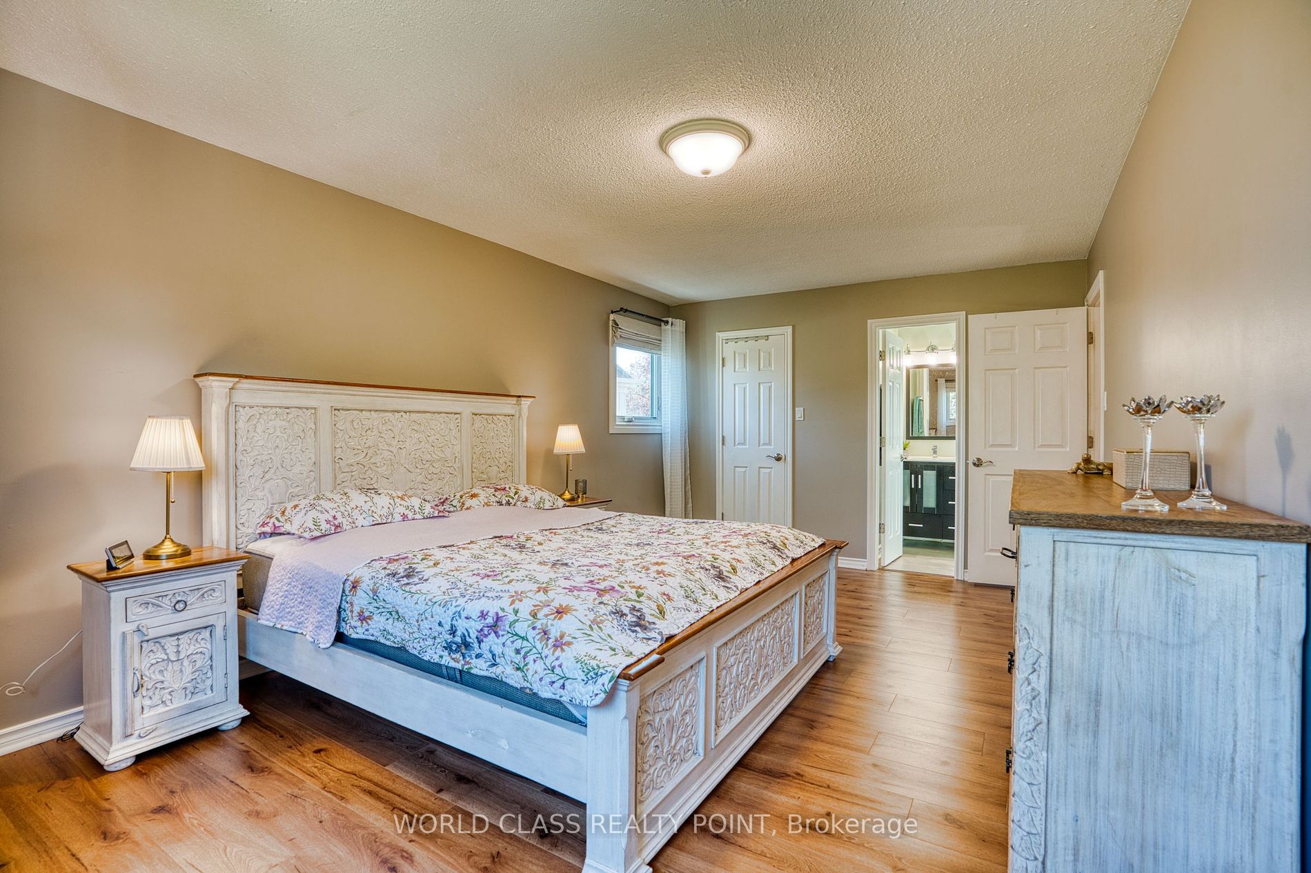 22 Madelaine Crescent
